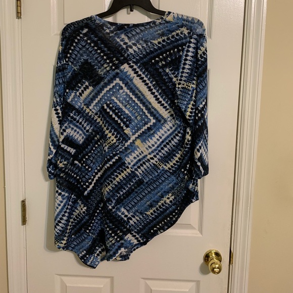 Top with Multiple Shades of Blue size 1X by GRACE - Picture 2 of 6